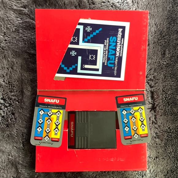 SNAFU Intellivision CIB - Complete with Box, Manual, & Overlays 1981 - Picture 2 of 3